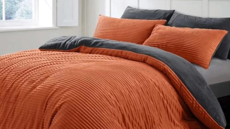 π₯ Luxury Royal Velvet King Size Duvet Set (4PCS) β Ultra Soft, Warm & Elegant - Image 10