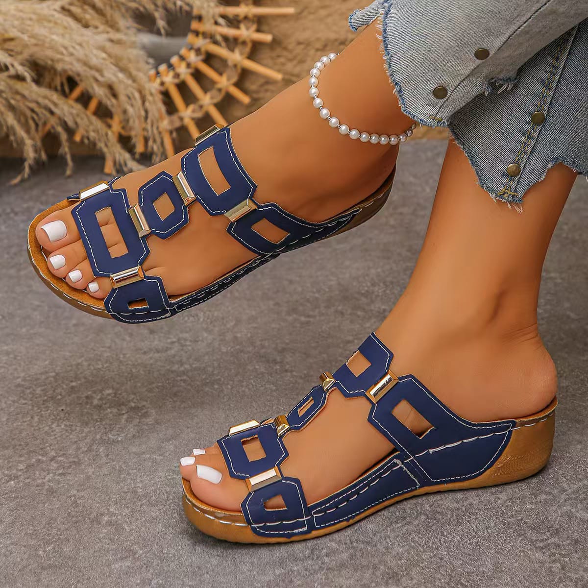 👑 GoldLink™ Premium Comfort Platform Sandals – Stylish, Lightweight & All-Day Support - Image 8